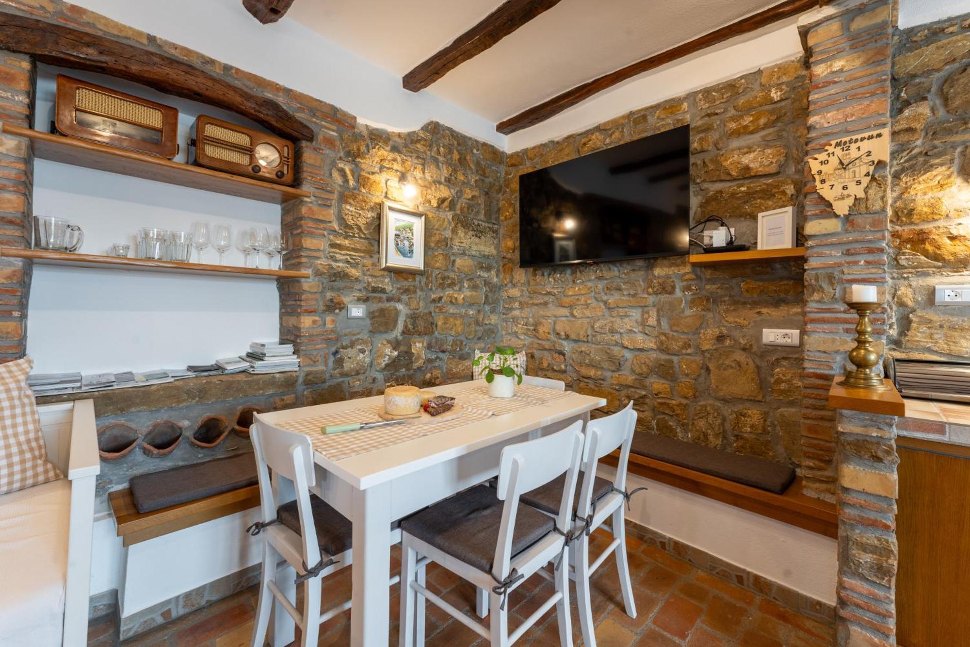 Holiday Home Belveder Motovun With Heated Pool Livade Exterior photo