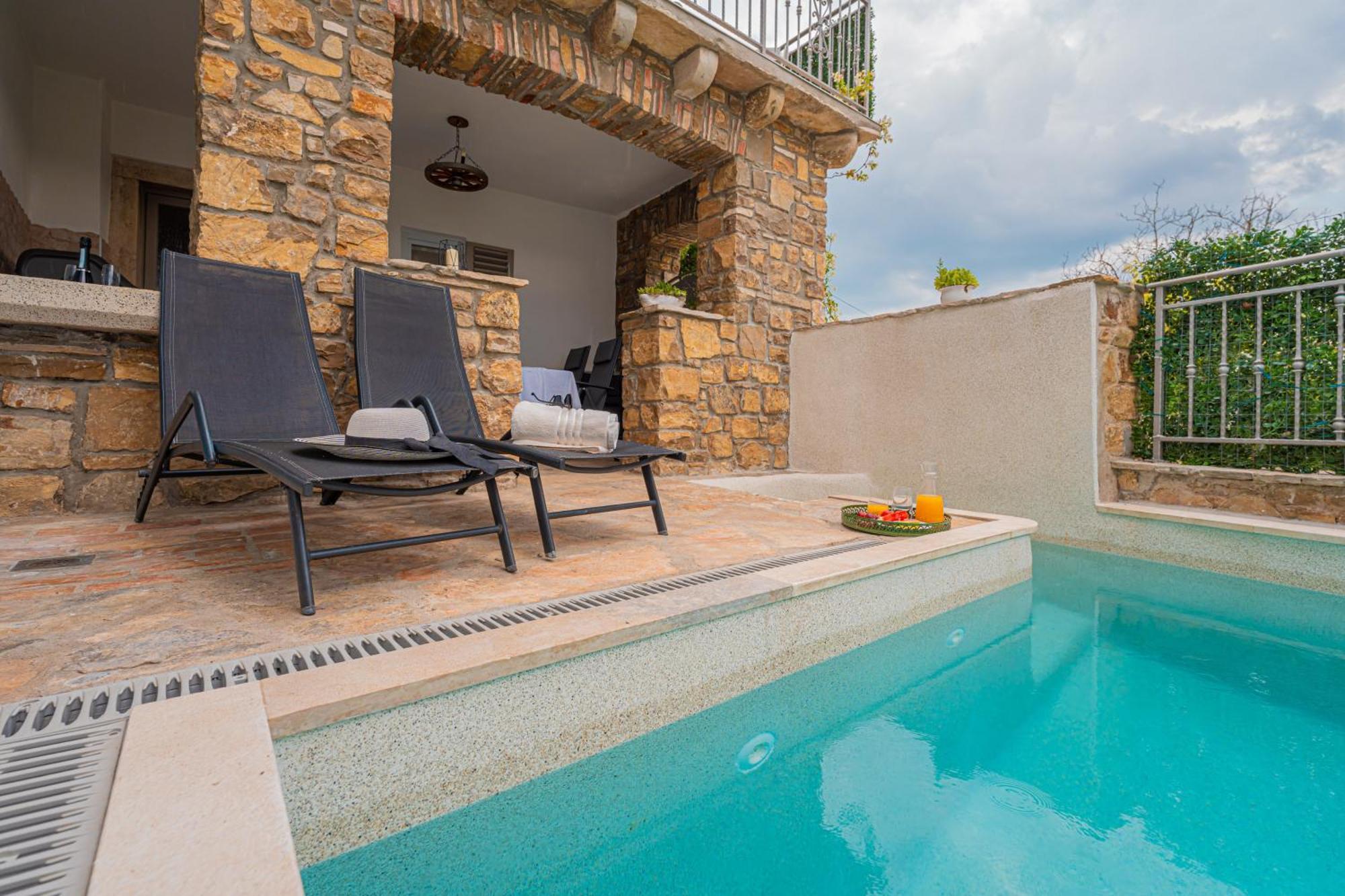 Holiday Home Belveder Motovun With Heated Pool Livade Exterior photo