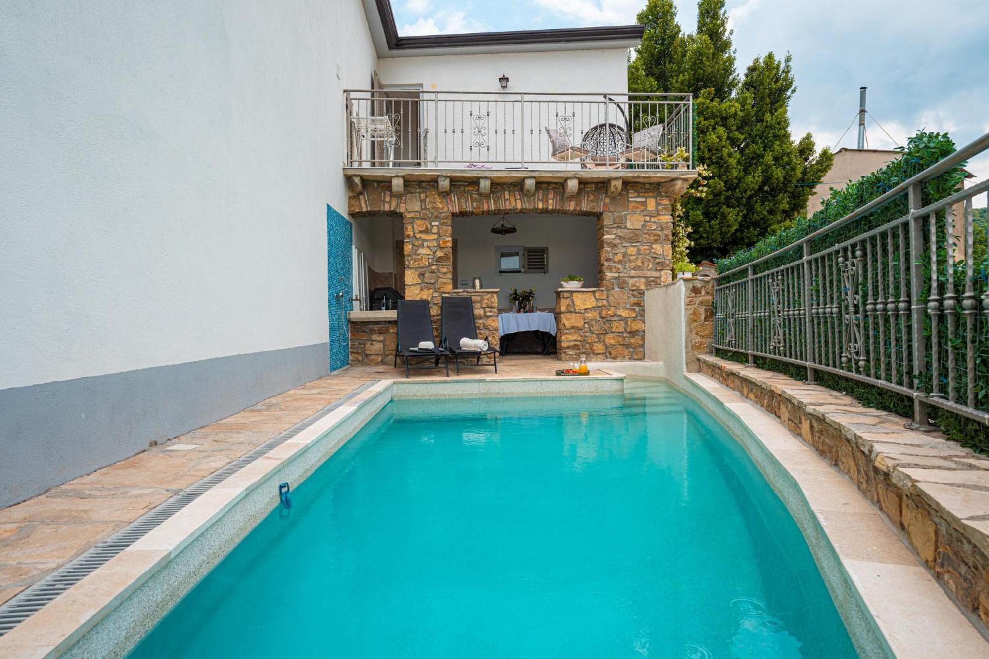 Holiday Home Belveder Motovun With Heated Pool Livade Exterior photo